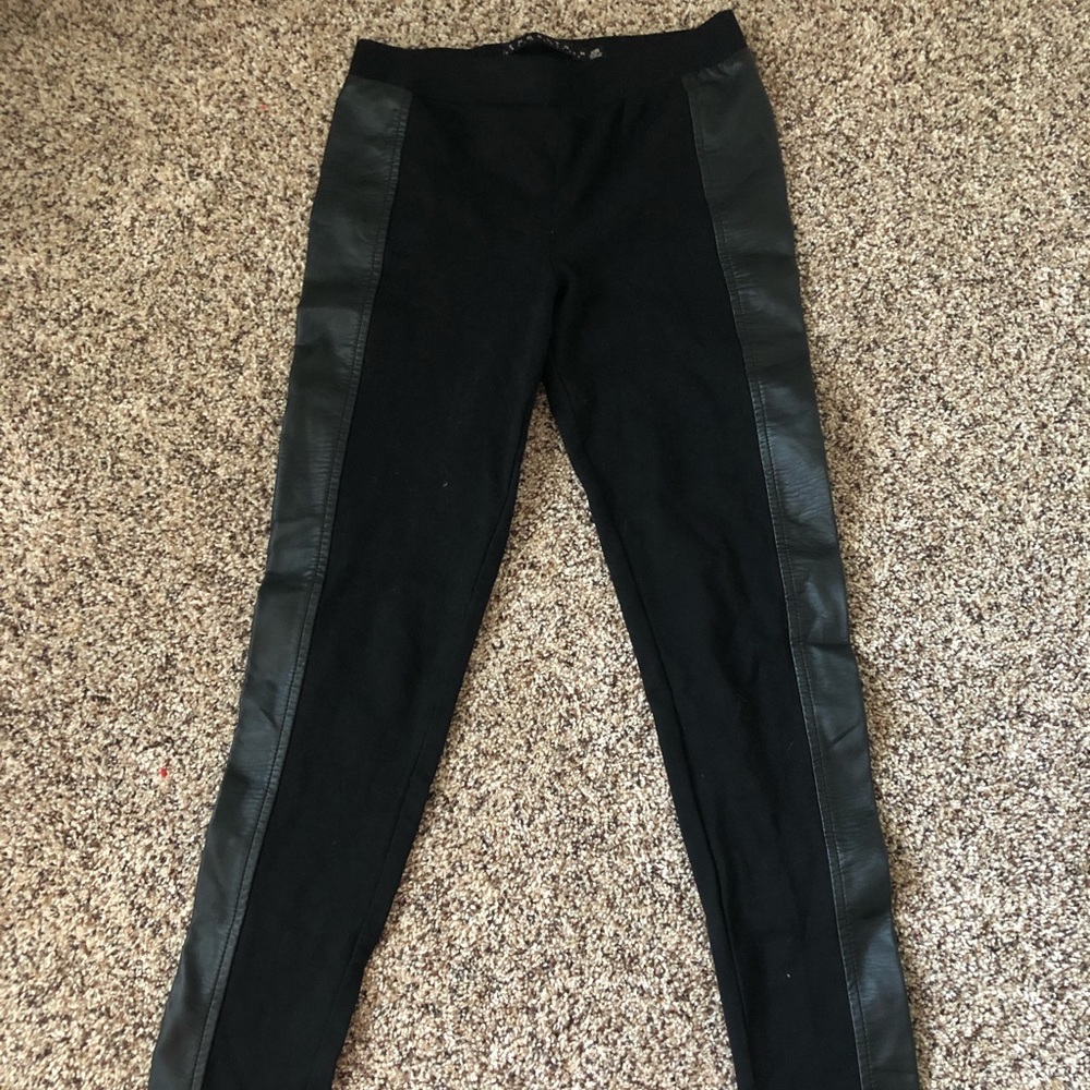 Leggings with leather sides
